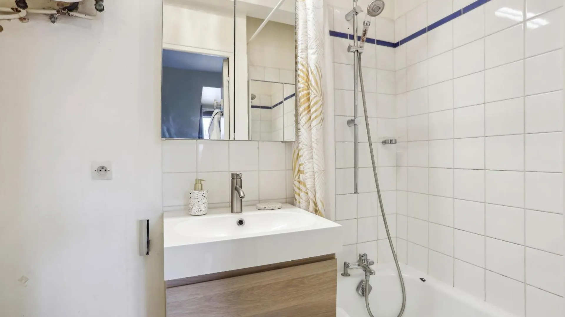 Eiffel Tower & Faubourg - 1Br - Cityapartmentstay 巴黎 公寓