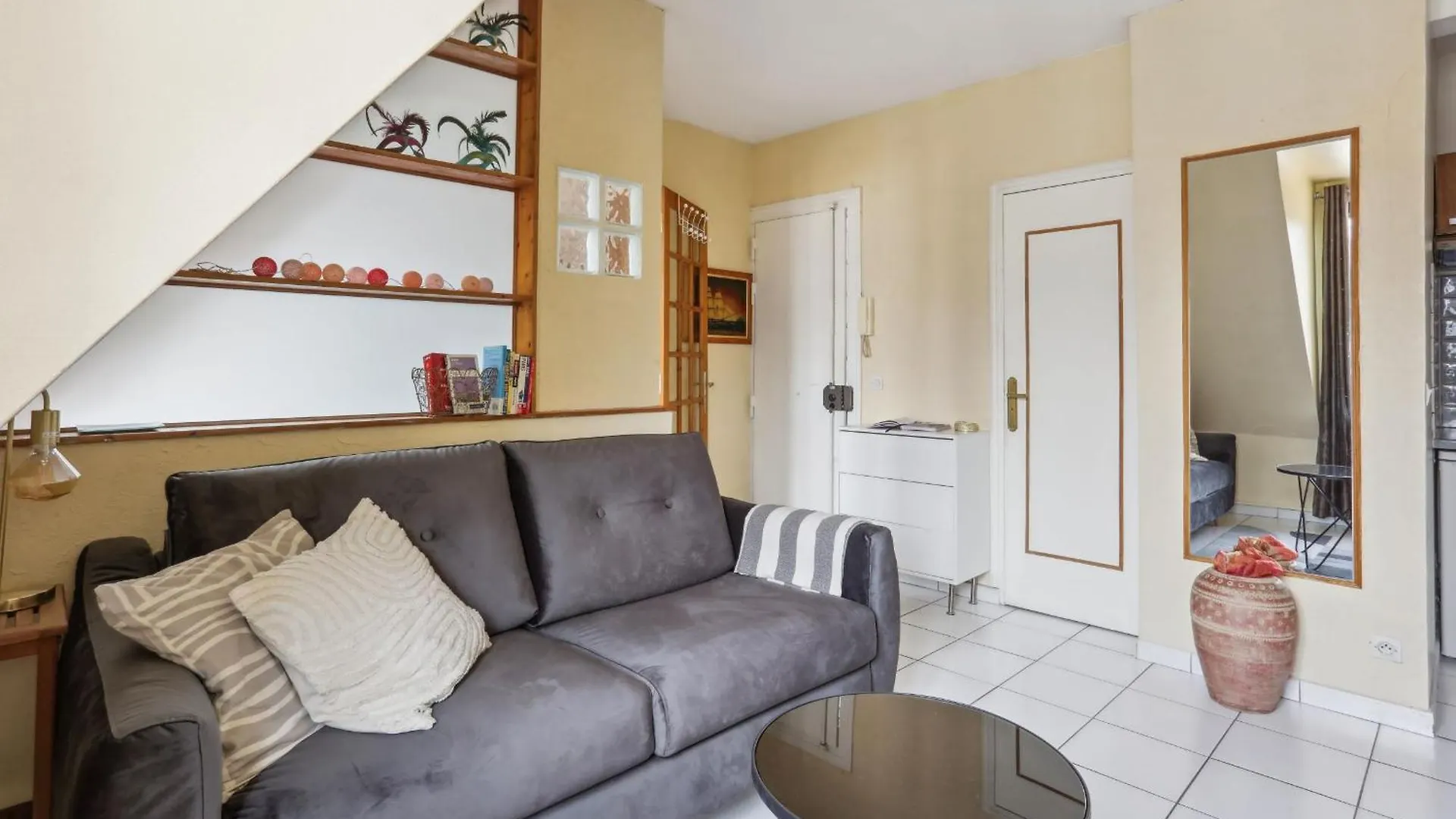 Eiffel Tower & Faubourg - 1Br - Cityapartmentstay 巴黎 0*,