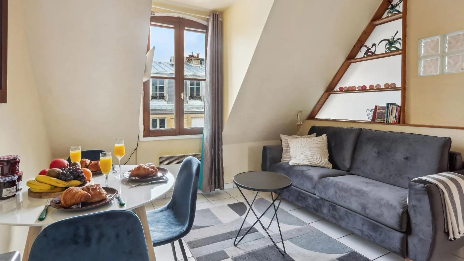 Eiffel Tower & Faubourg - 1Br - Cityapartmentstay 巴黎